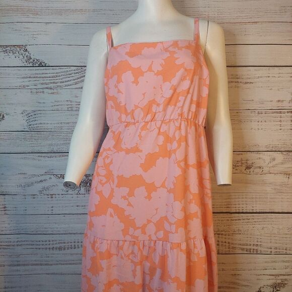Ladies Floral Smocked Back Dress Social Standard by Sanctuary Size Large - Picture 3 of 13